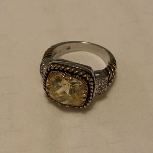 Gorgeous Lia Sophia Size 6 silver ring!!